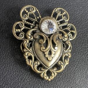 Vintage Jane 1998 AOL Rhinestone Central Brooch Pin in Gold Tone